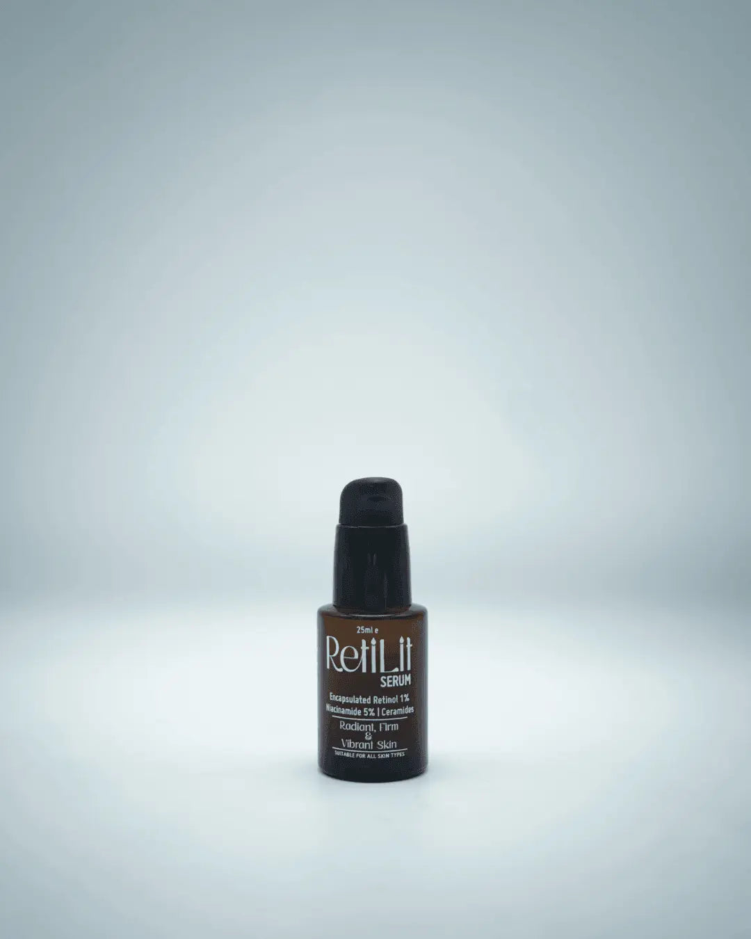 Close-up of Retilit Serum drops being applied to skin, emphasizing smoother skin and stronger skin barrier